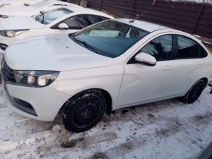 Lada Vesta